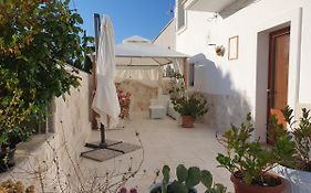 Mamapulia Home